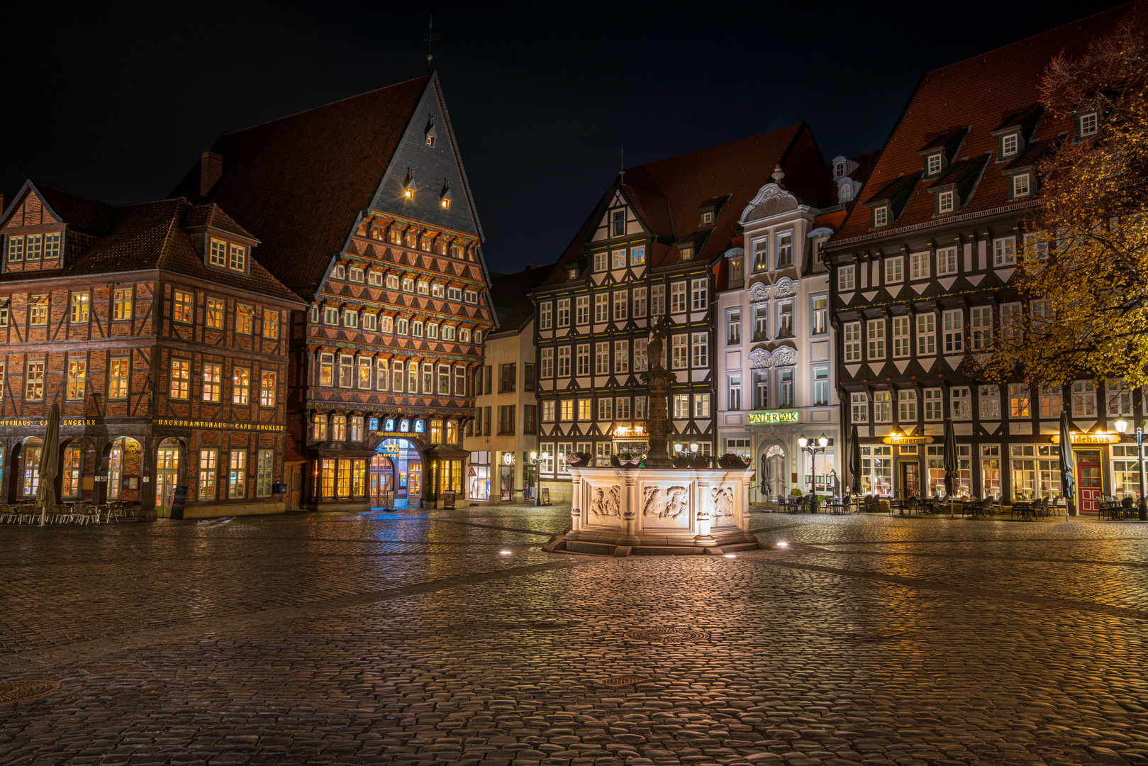Der Rathausplatz von Hildesheim