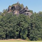 Der Rauenstein in der Sächsischen Schweiz von der Schmalseite und mit einer Geschichte... , 