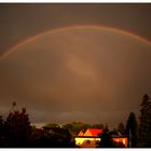 der Regen hats gebogen