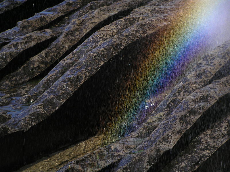 Der Regenbgenquell von Herfried Eisler