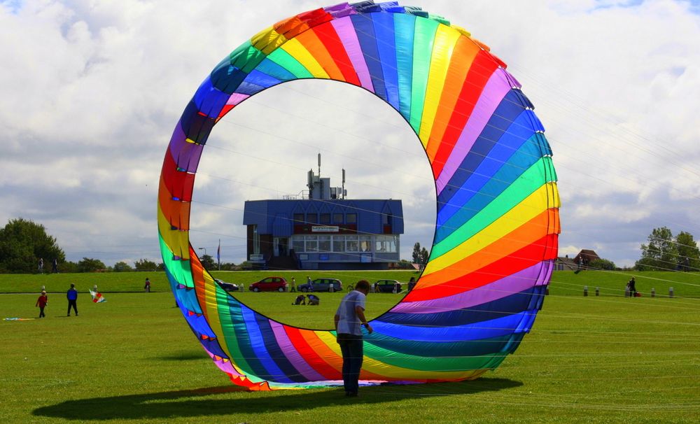 Der Regenbogen-Drachen von Anneli Kotzott 