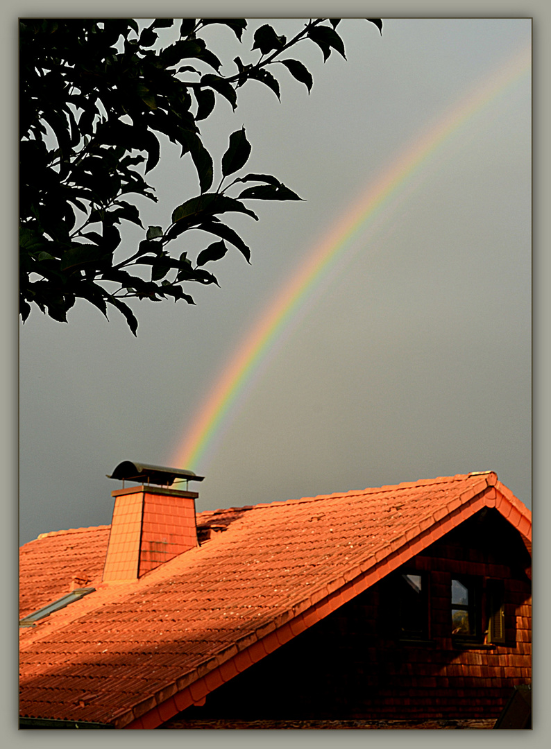 Der Regenbogen spuckende Kamin.....