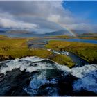 Der Regenbogen über dem Wasserfall