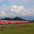 Der Regionalexpress von Salzburg nach München in Großkarolinenfeld(Oberbayern)