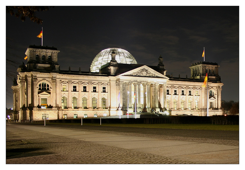 Der Reichstag im Februar 2008