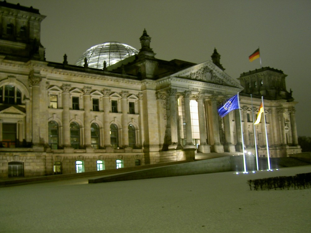 Der Reichstag im Winter