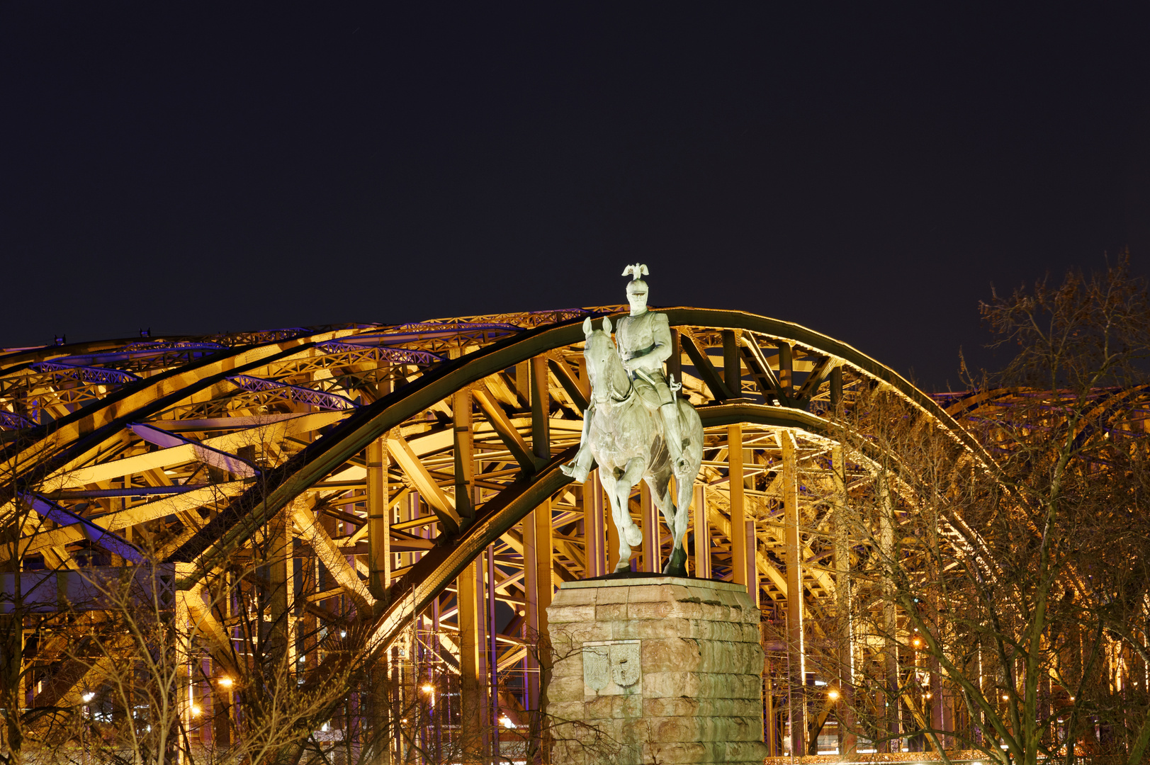 Der Reiter und seine Brücke