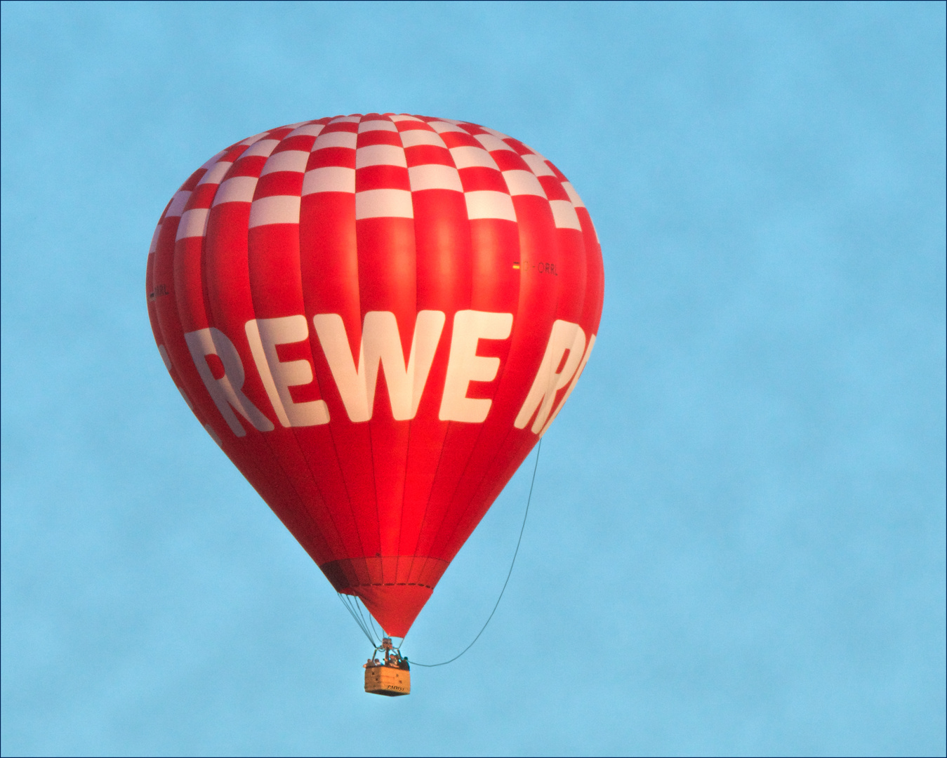 Der REWE Heißluftballon