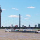 Der Rhein bei Düsseldorf