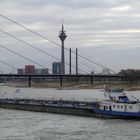 Der Rhein bei Düsseldorf