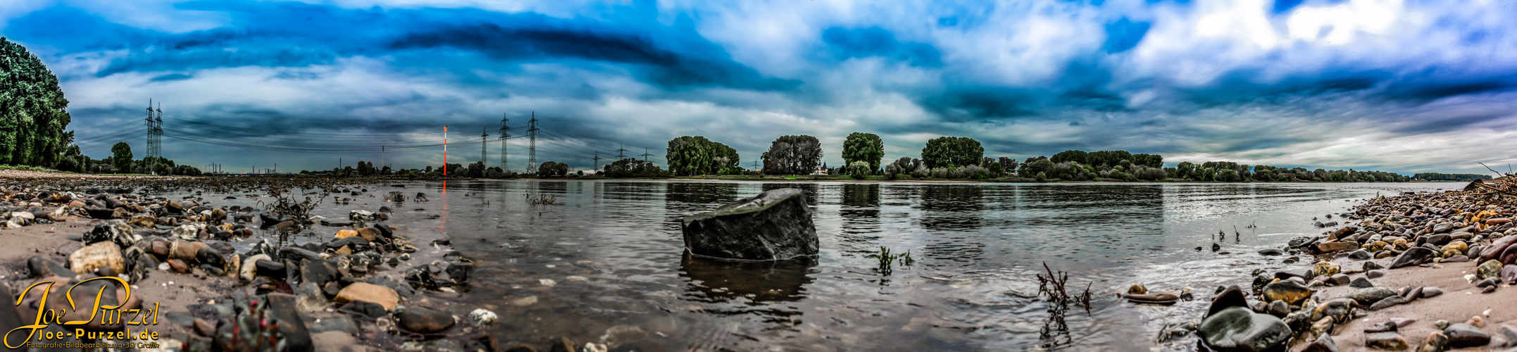 Der Rhein bei Leverkusen (Rheindorf)