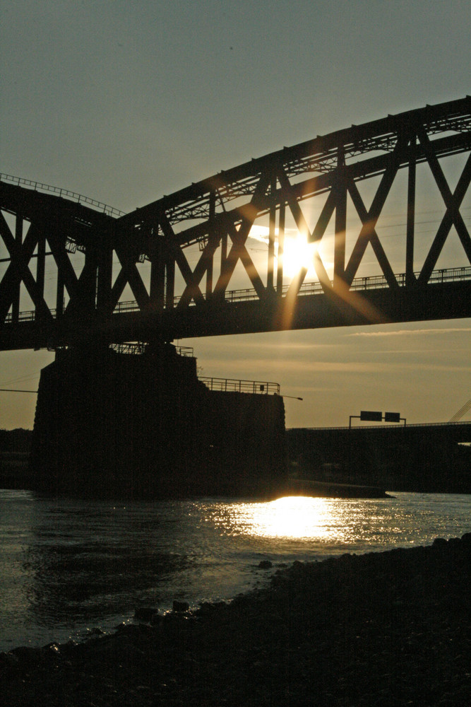 Der Rhein in Beeckerwert