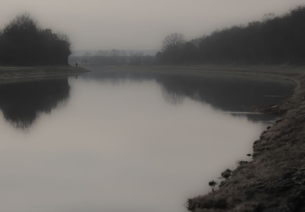 Der Rhein-Main-Donau Kanal im Morgendunst