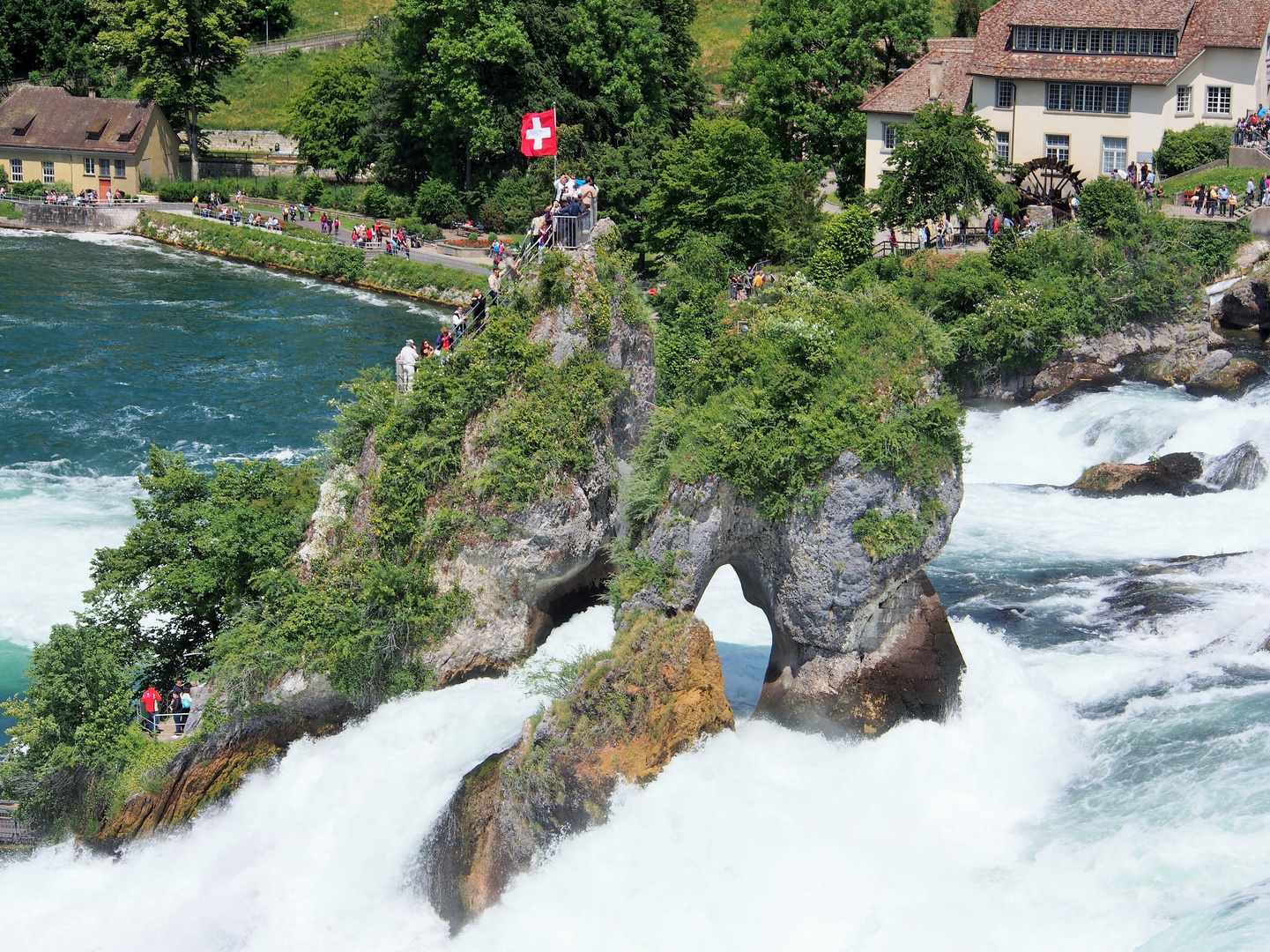 Der Rheinfall bei Schaffhausen