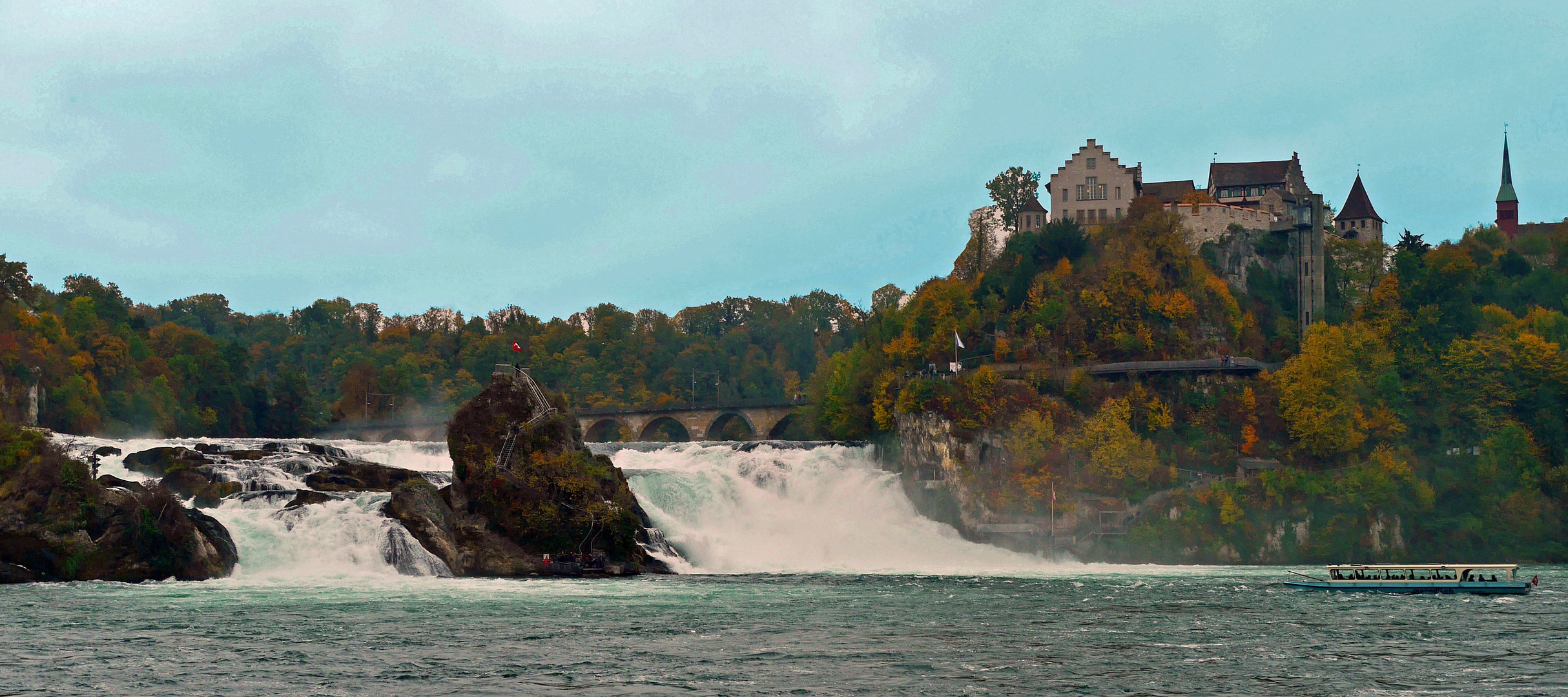 Der Rheinfall bei Schaffhausen