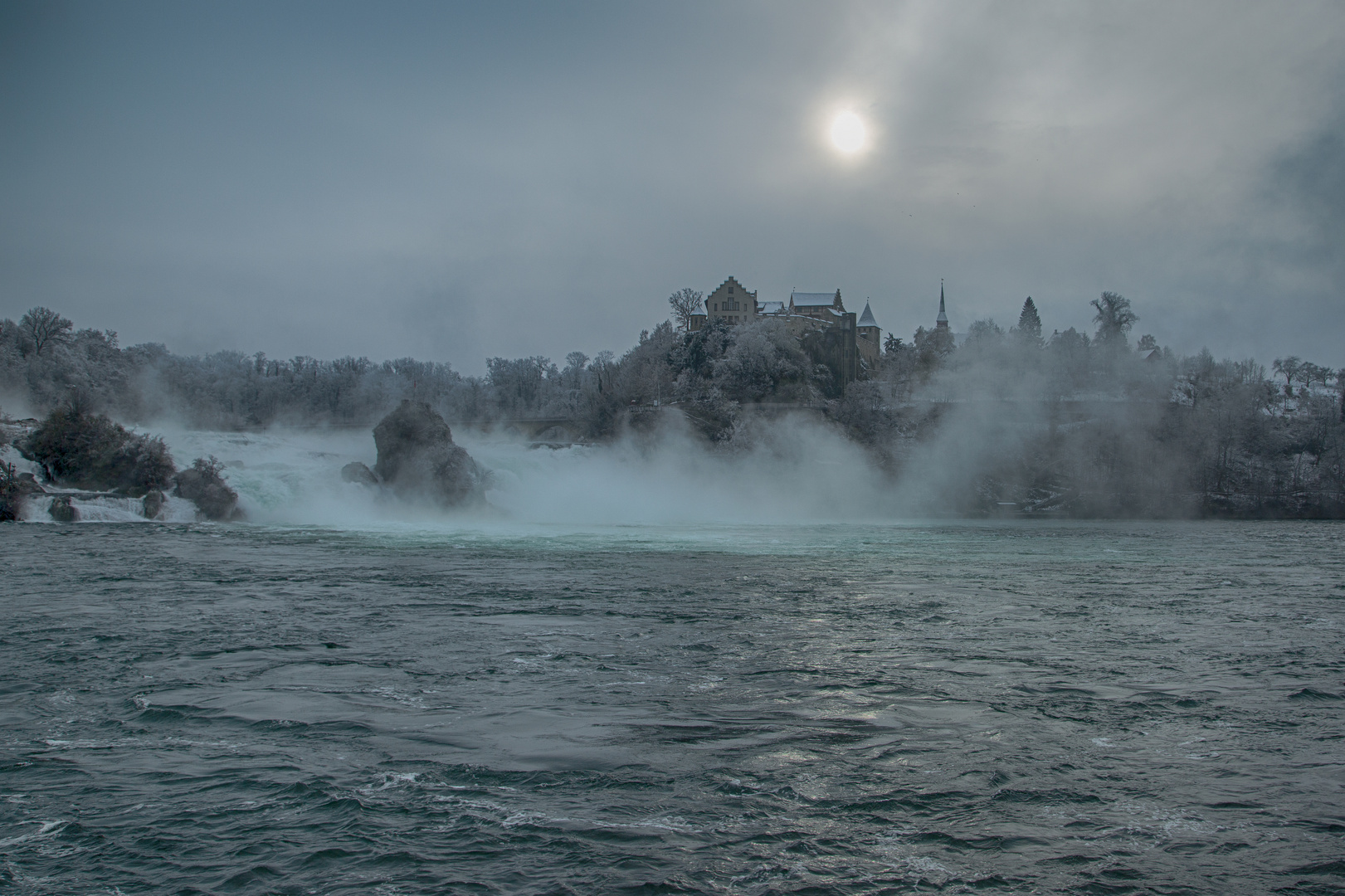 Der Rheinfall - heute bei Schnee und kalten Temperaturen