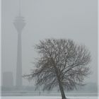 der Rheinturm am 23.12.2010