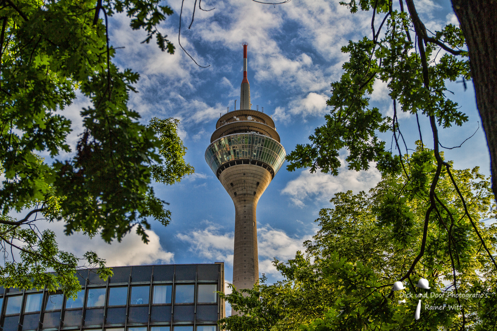 Der Rheinturm in Düsseldorf