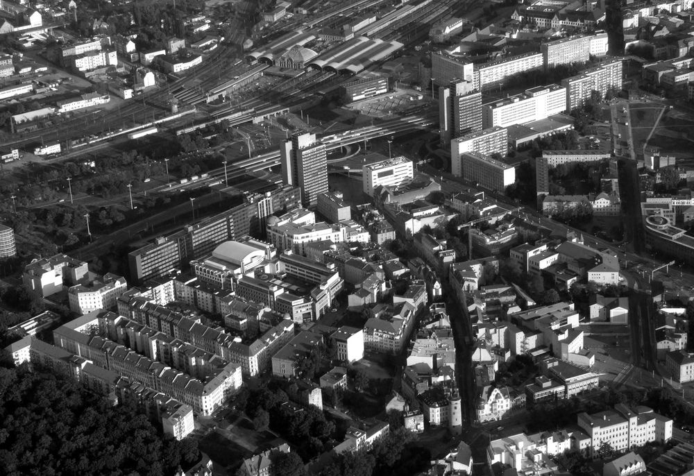 Der Riebeckplatz in Halle/S von oben