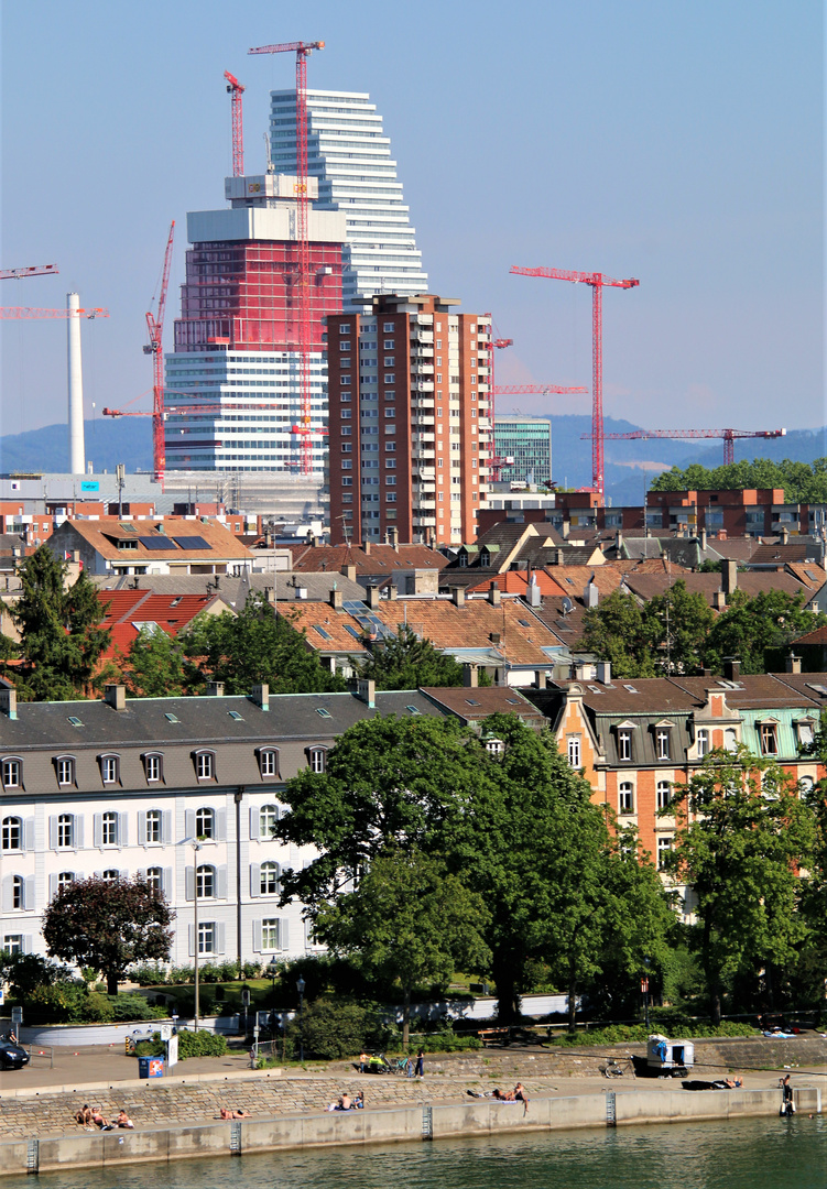 Der Roche-Turm 2 wächst