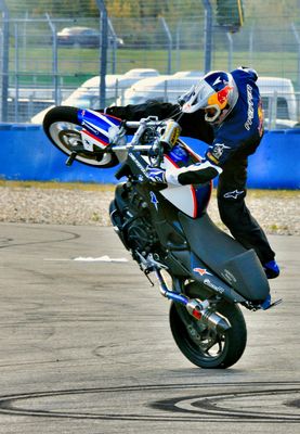 **Der Rockstar unter den Stuntmen**