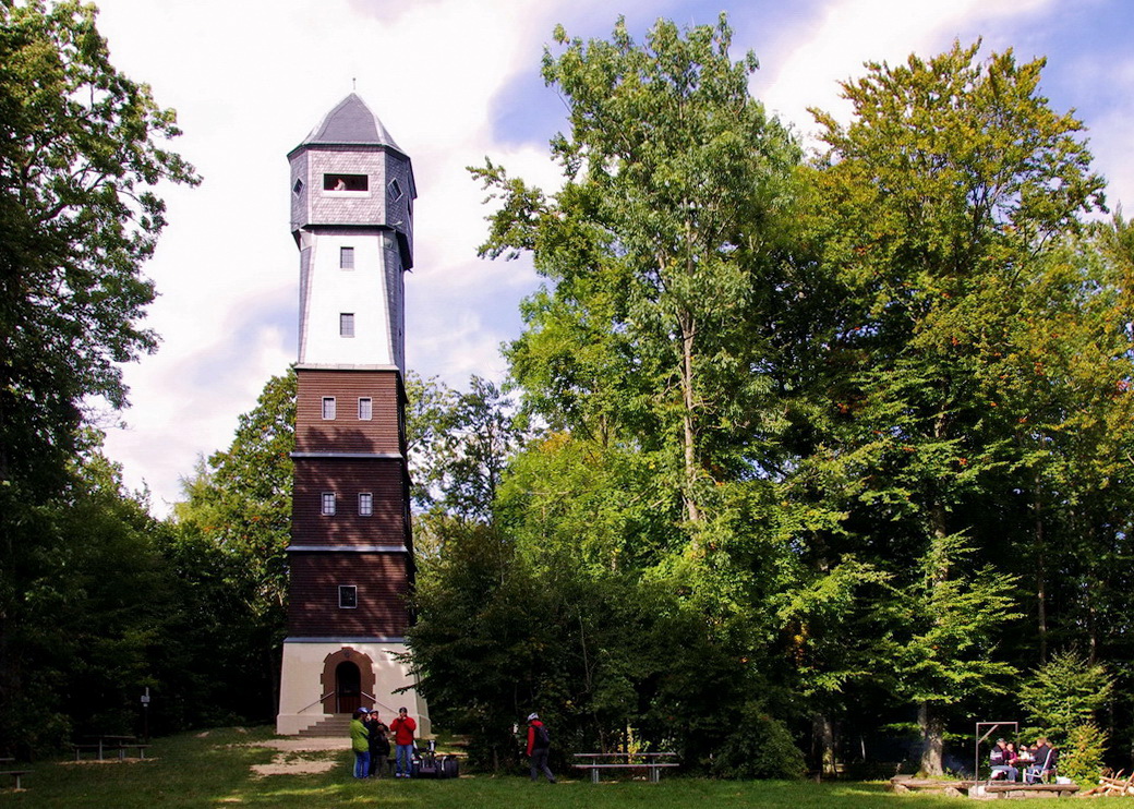 Der Römersteinturm bei Donnstetten