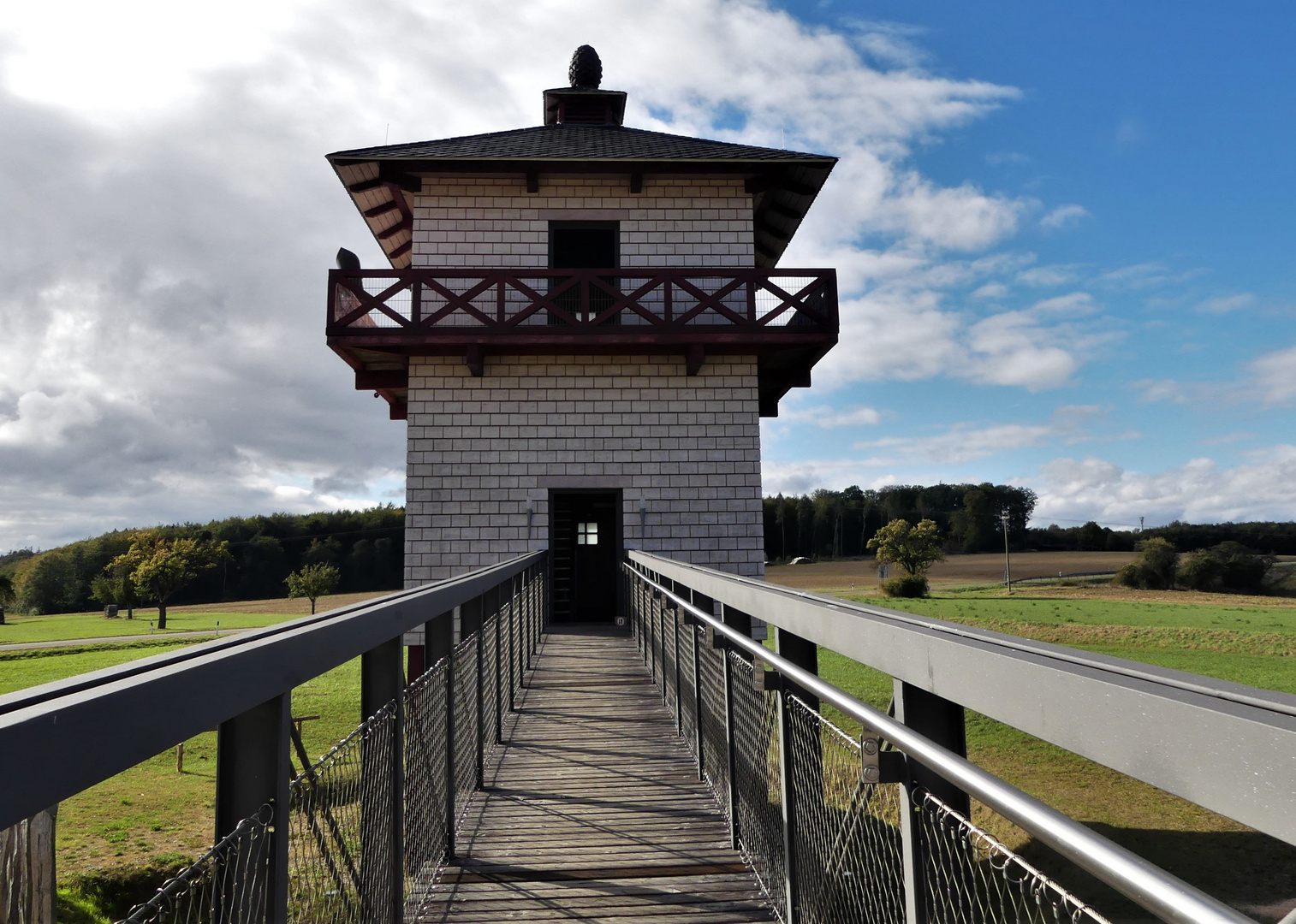 Der Römerturm am Limes in Pohl