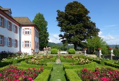 Der Rosengarten von Schloss Bürgeln