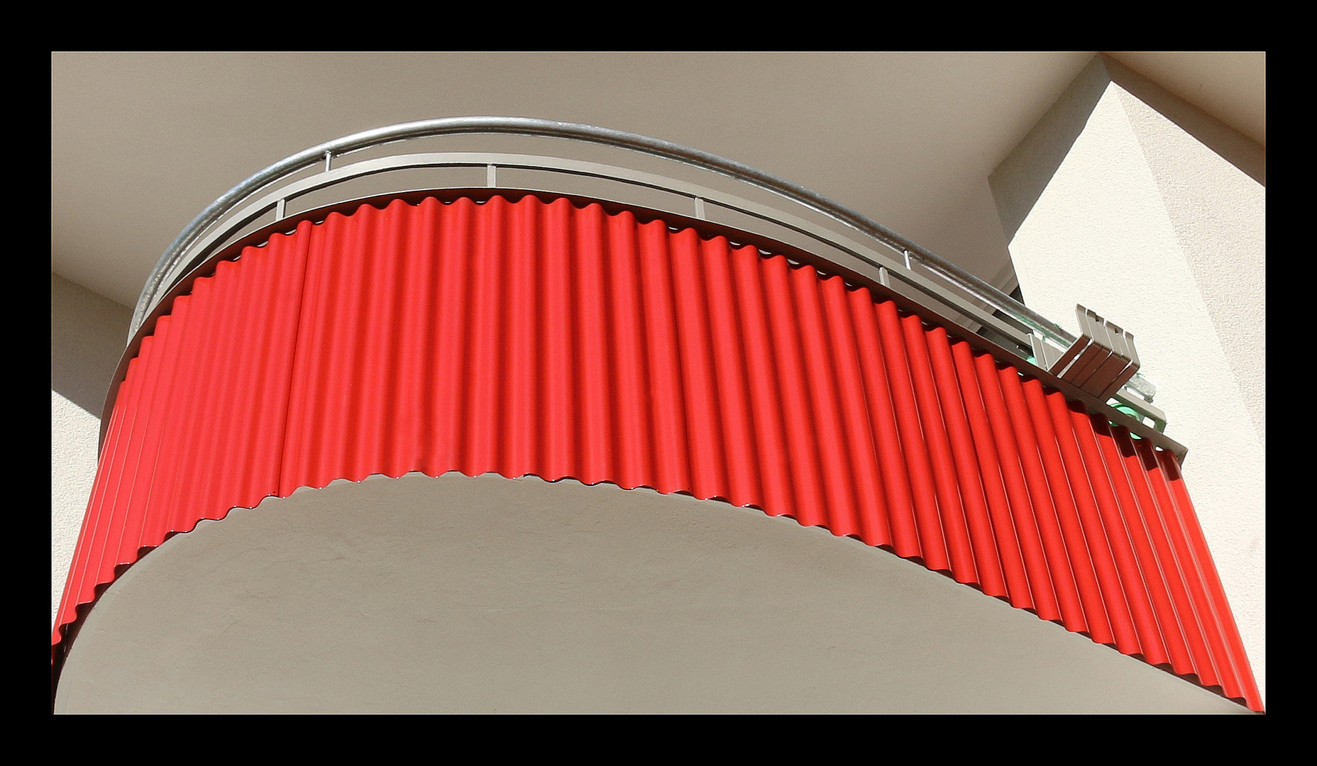 Der rote Balkon