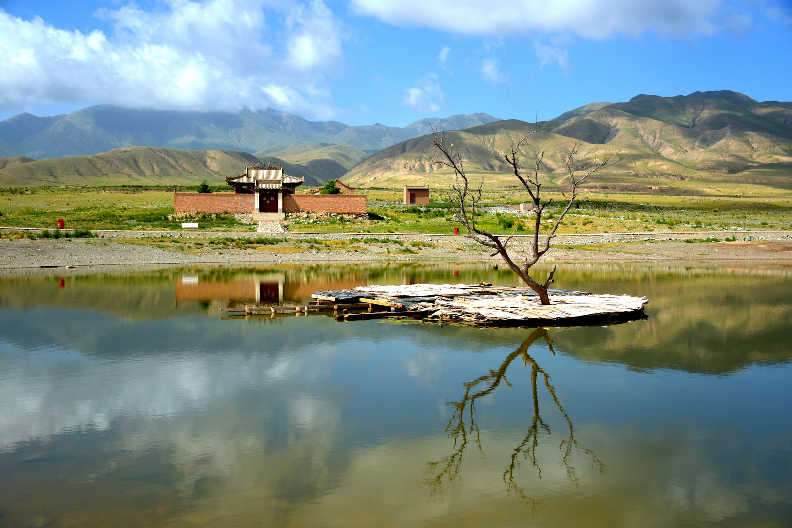 Der rote Papierkorb China Gansu Yongtai Turtle Town