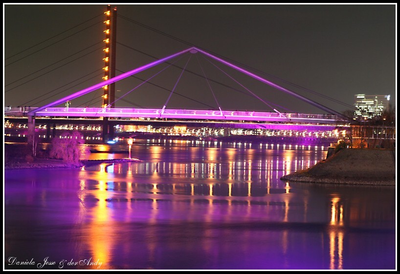 der rote rhein in lila