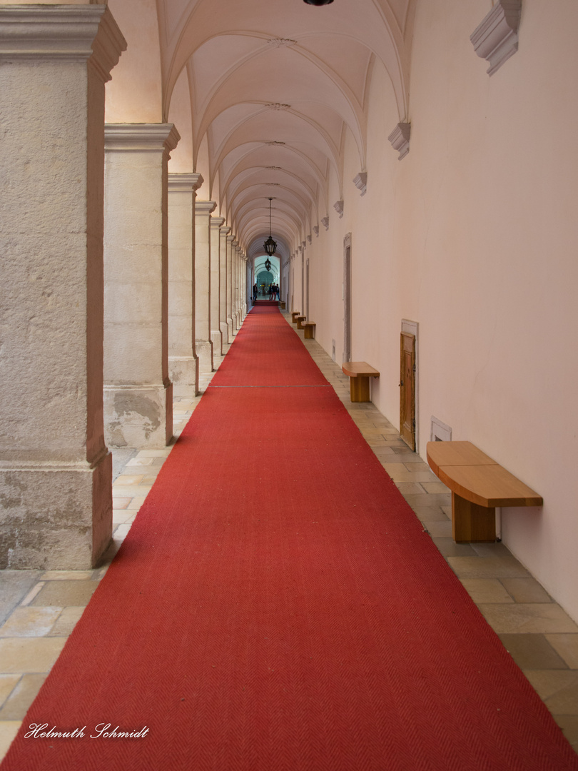 Der rote Teppich im Stift Melk