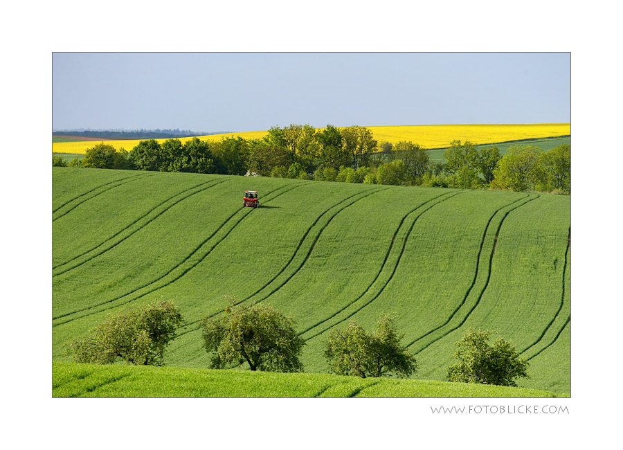 Der rote Traktor