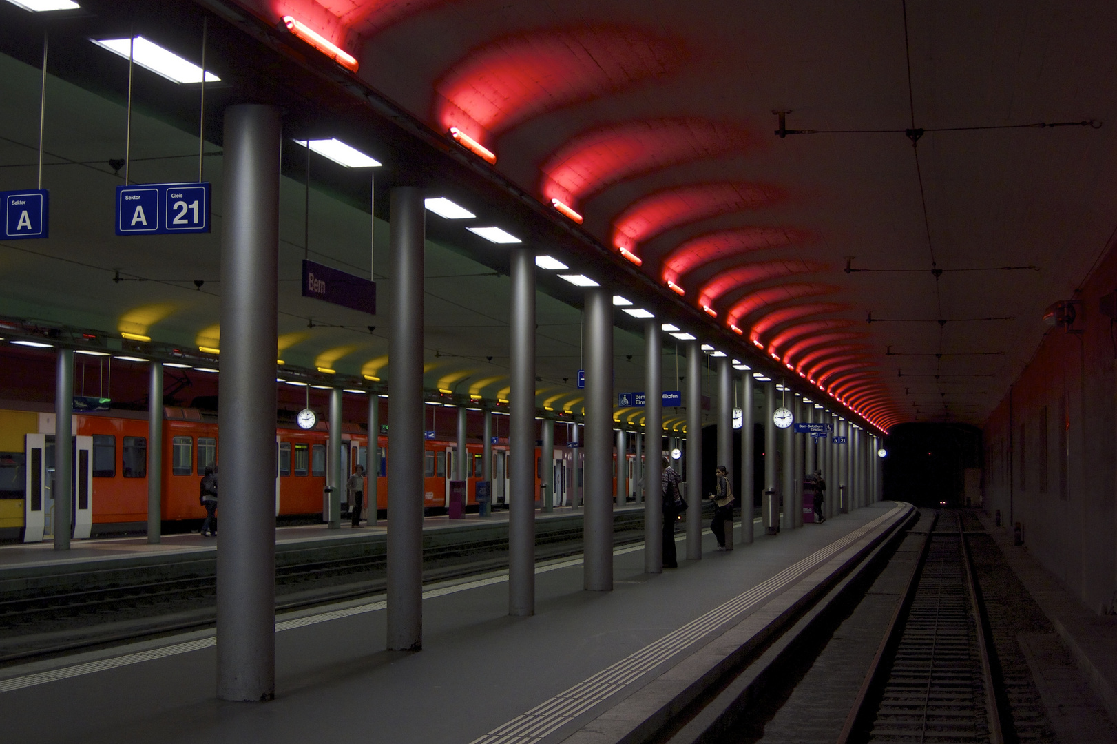 Der Rotlicht-Bahnhof in Bern