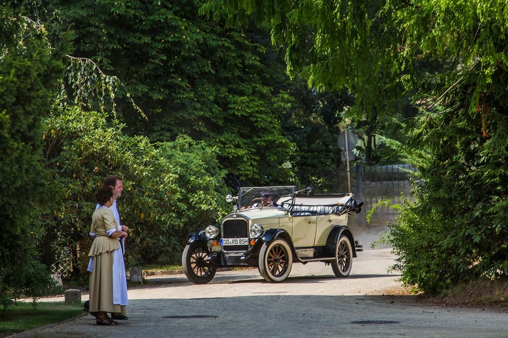 Der Rugby als Hochzeitskutsche