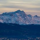 Der Säntis in Abenddämmerung 