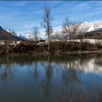 Der Salzach entlang .