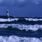 Der Saßnitzer Leuchtturm trotzt dem Sturm..