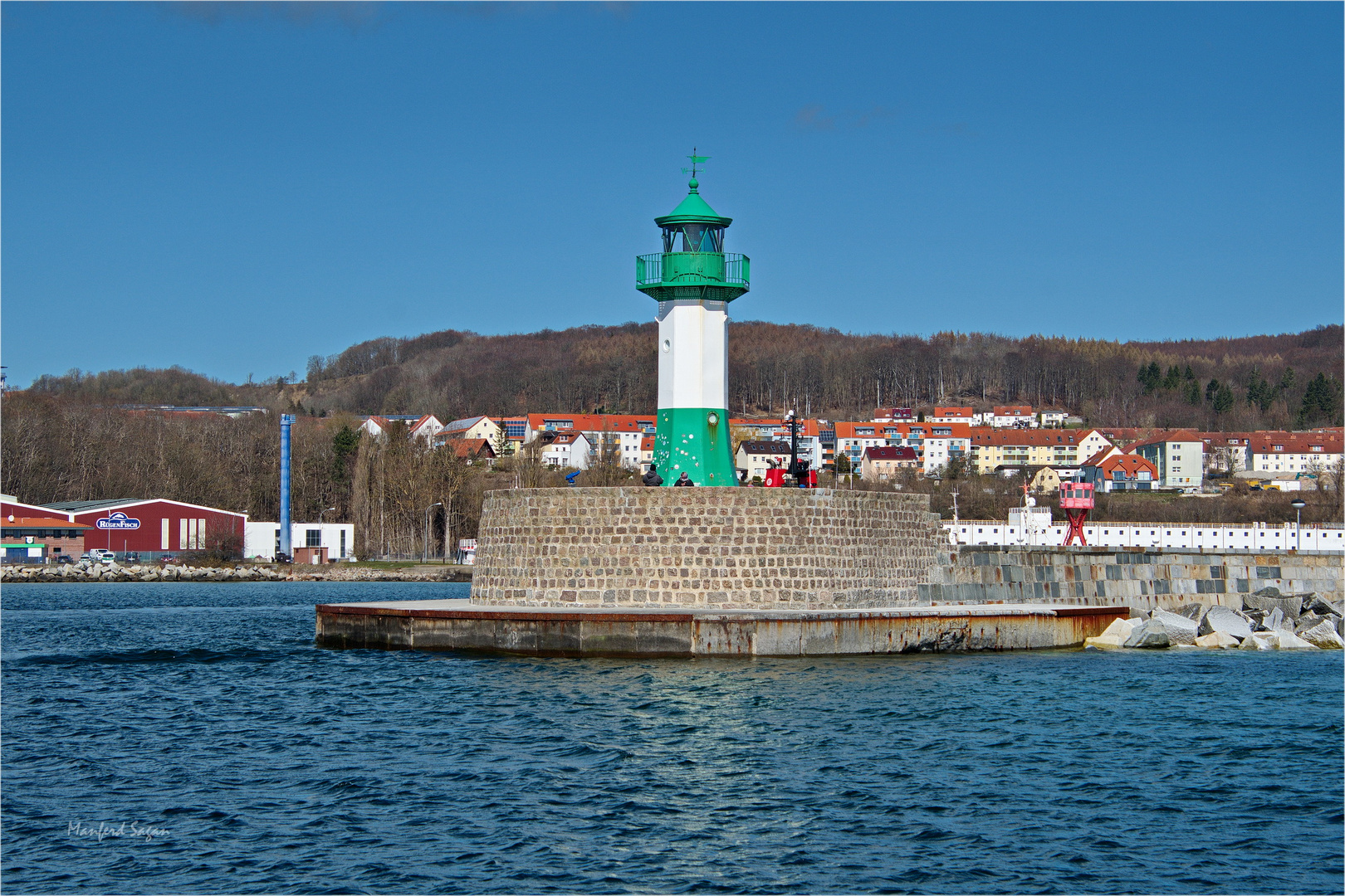 Der Sassnitzer Molenkopf mit Leuchtturm... 