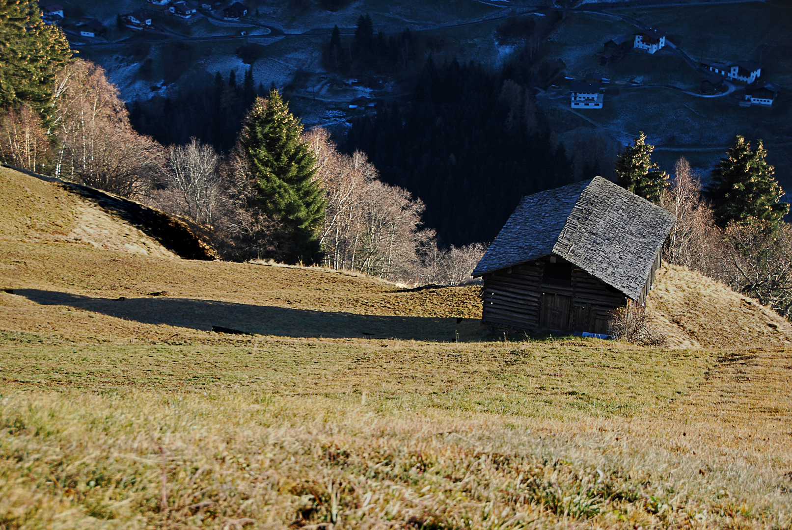 Der Schatten Wird Länger Foto Bild Landschaft Berge Hütten U Wege Bilder Auf Fotocommunity