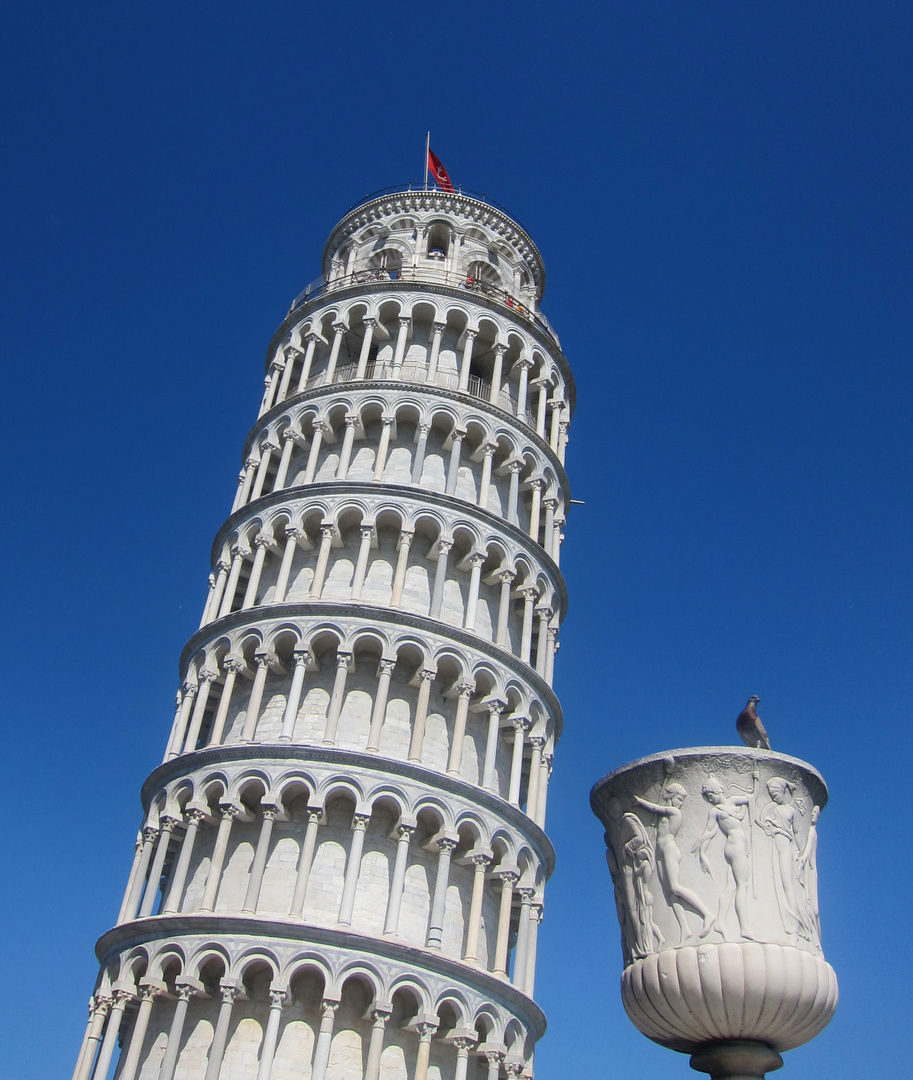 Der Schiefe Turm klassisch