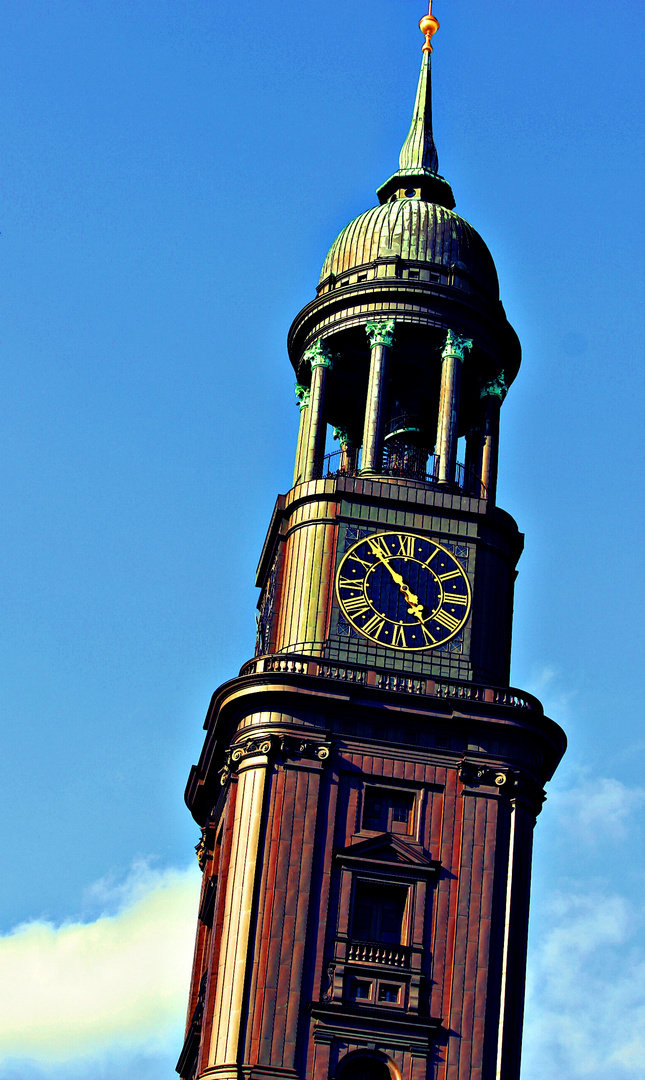 Der Schiefe Turm von... Hamburg ? :D