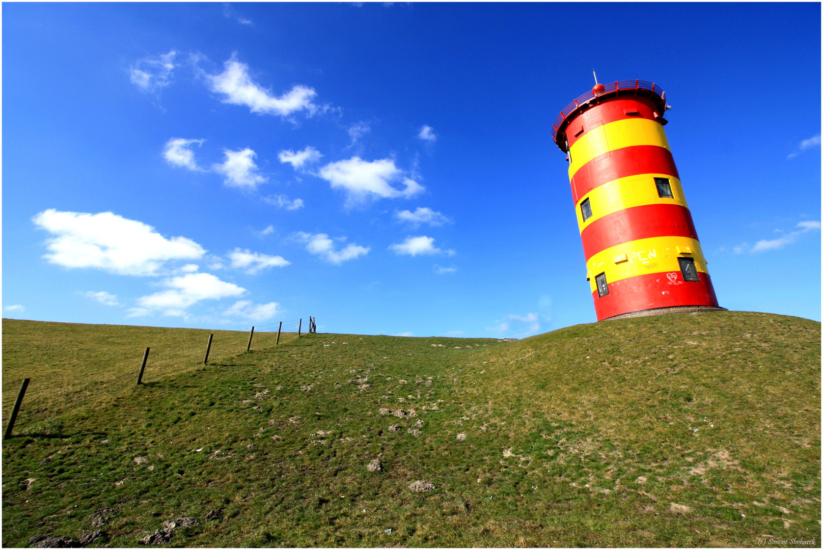 + Der schiefe Turm von Pilsum +