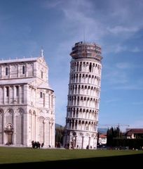 Der Schiefe Turm von Pisa - den wollte so keiner kommentieren. WARUM?