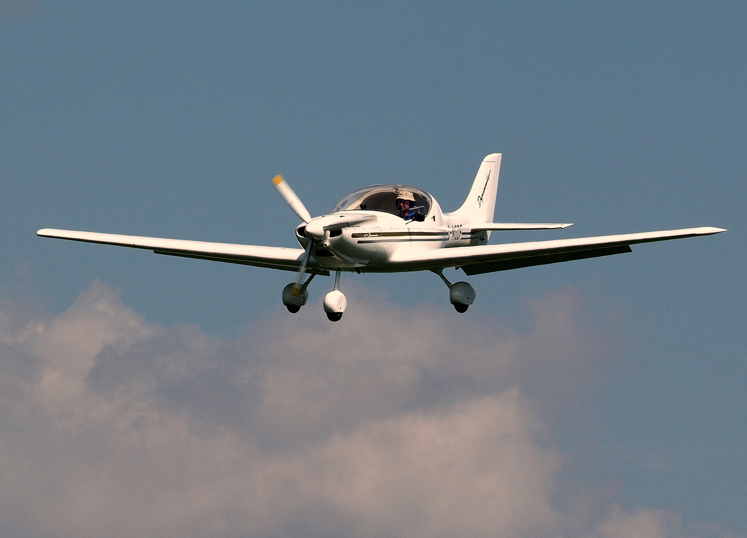 Der "Schlepper" im Landeanflug!