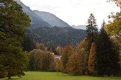 Der Schlosspark von Linderhof mit dem Venustempel