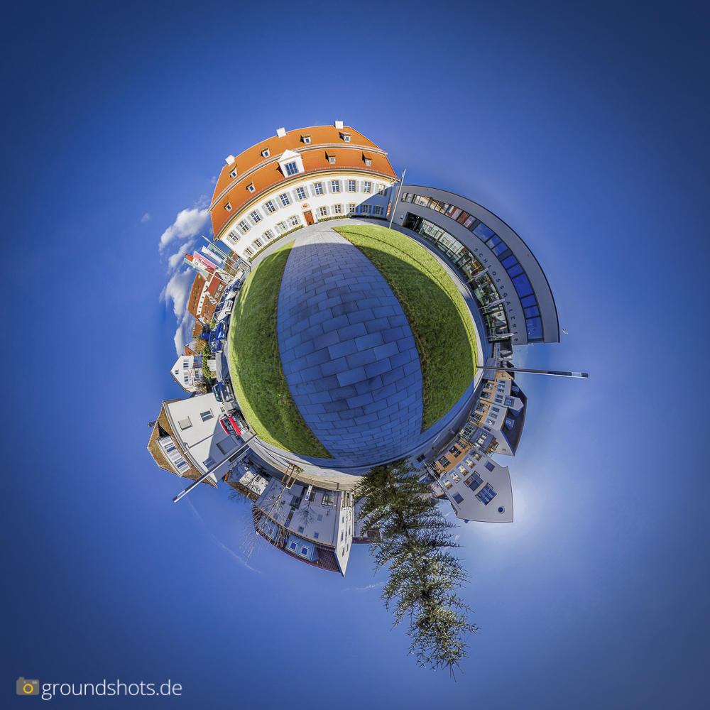 Der Schlossplatz Rechberghausen als Little Planet