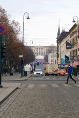 der Schneehaufen vor dem Königsschloss