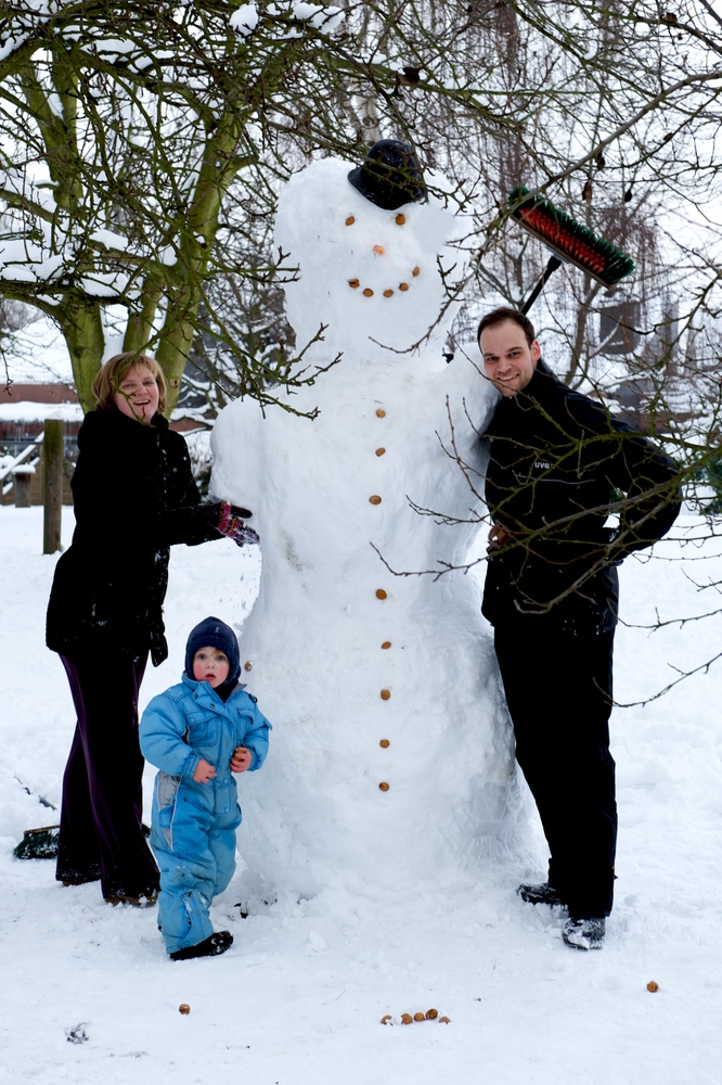 Der Schneemann (ca. 2,30m)