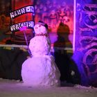 Der Schneemann und die Mahnwache auf St.Pauli